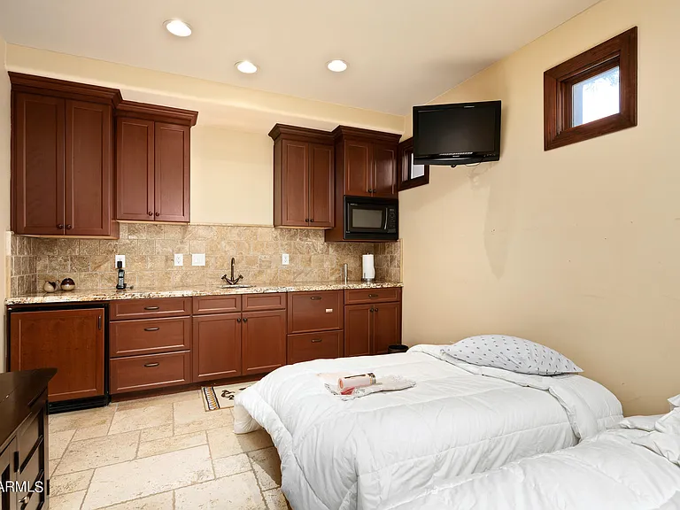 10162 E Joy Ranch Rd — Photo 43
