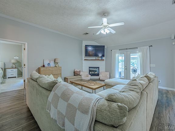 5th image of 45 Stoney Brook Rd