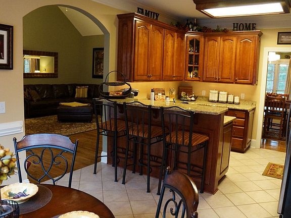 Granite Counters and Tile Fl