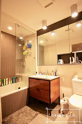 Rented by Grand & Co. | media 69