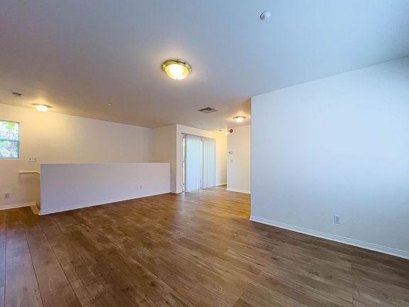 4th image of 450 N Shelton St #104