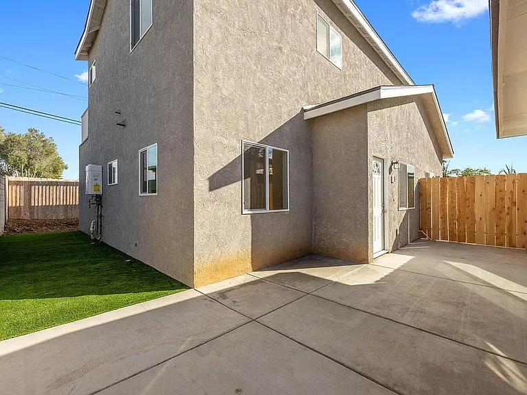 4161 Clairemont Mesa Blvd — Photo 10