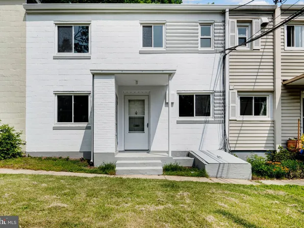 4 Crescent Rd Unit B, Greenbelt, MD 20770
