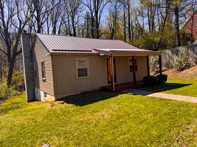 1405 Heatherwood Rd, Bluefield, WV, 24701