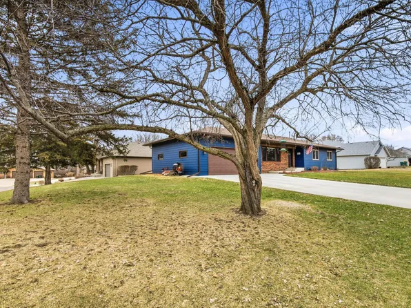 2 6th Ave S, Sartell, MN 56377