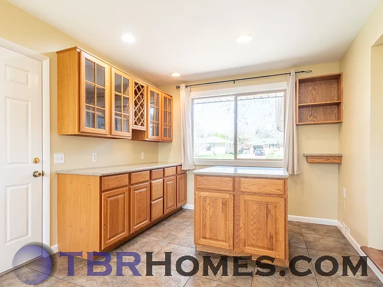 180 Agate Way — Photo 11