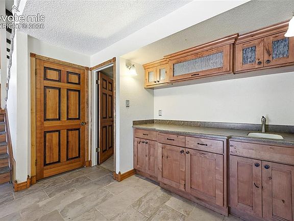 5th image of 4708 Vista View Ln