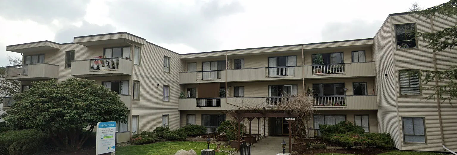 Cedarview Manor — Photo 2