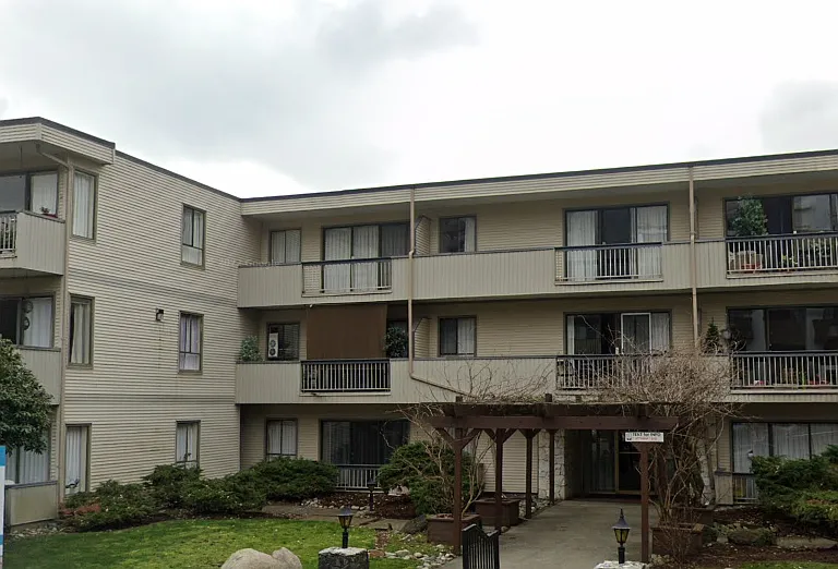 1655 Chesterfield Ave #109 — Photo 2