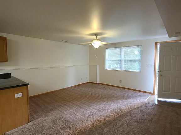 4th image of 256 College Ave #5