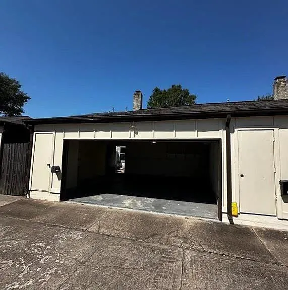 11712 S Kirkwood Rd — Photo 29