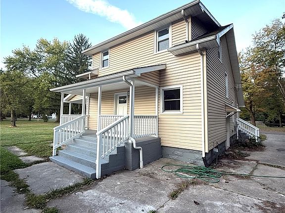 4th image of 3687 Franklin Ave