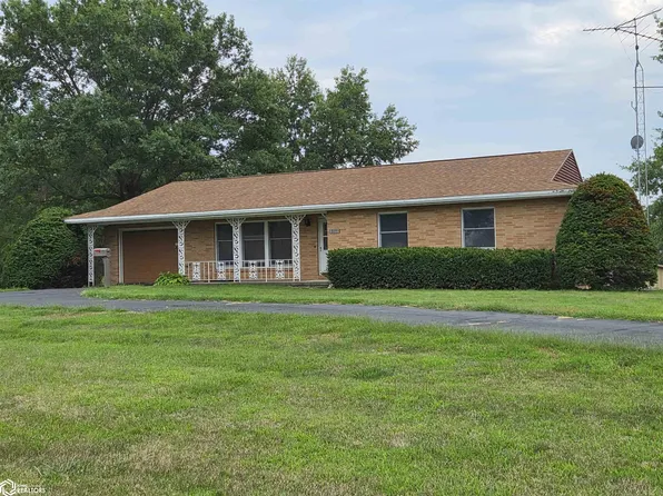 517 W Jackson St, Sigourney, IA 52591