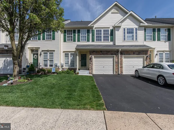 755 Wisteria Dr, Warrington, PA 18976