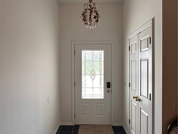 2nd image of 9 Hornby Ln