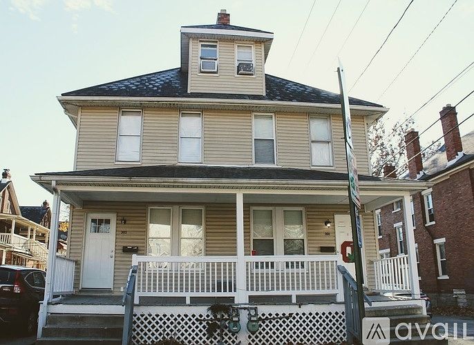 1st image of 301 E 14th Ave #303