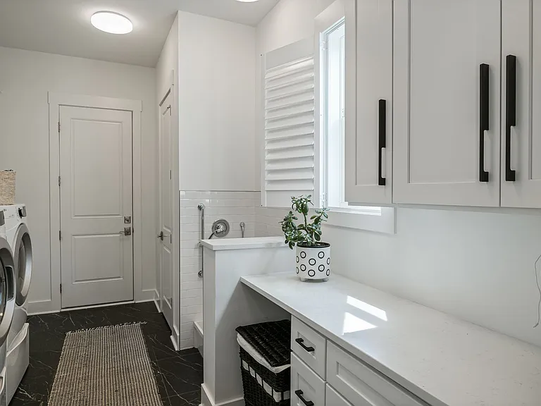 298 W Lafayette Rd — Photo 25