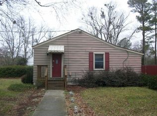 22241 Linden St, Courtland, VA 23837