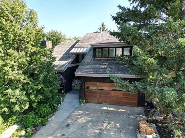 9602 S 71st Ave, Peace River, AB T8S 1E3