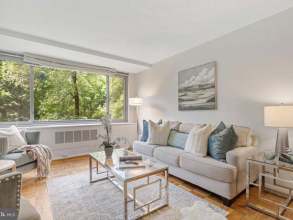 5th image of 4200 Cathedral Ave NW APT 416