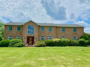 6273 Hower Rd, Pen Argyl, PA 18072