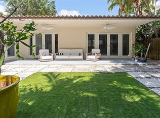 5830 Pine Tree Dr, Miami Beach, FL 33140