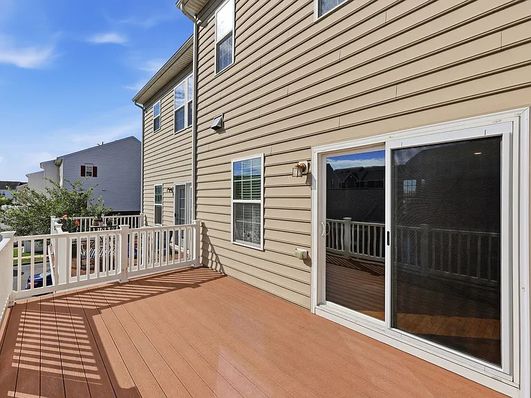 7833 Wormans Mill Rd — Photo 23