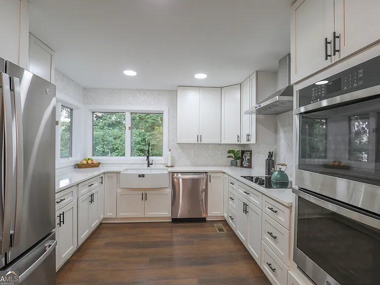212 Southland Dr — Photo 52