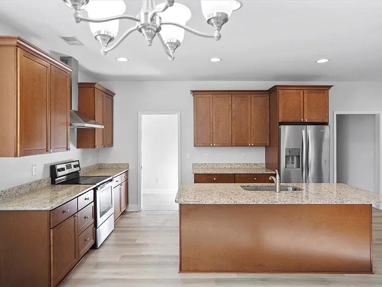 3636 Tower Dr — Photo 10