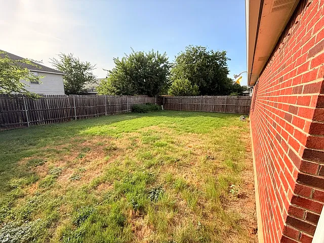 8125 Dripping Springs Dr — Photo 4