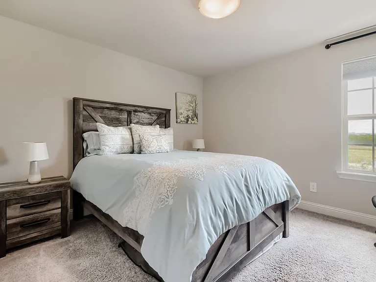628 Sandiford Ct — Photo 12