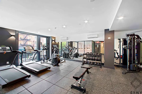 Rented by ERNY LLC | media 17