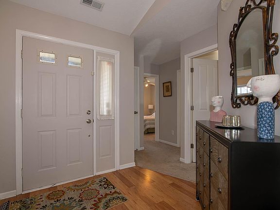 5th image of 6093 White Birch Dr