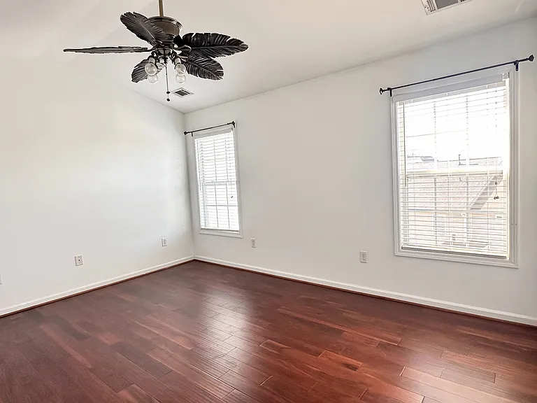 307 Savoy Ct — Photo 21