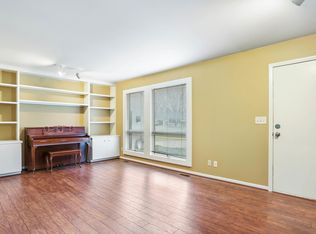 17535 Hiawatha Dr, Spring Lake, MI 49456