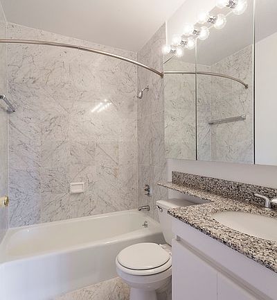 5th image of 245 E 44th St APT 16c