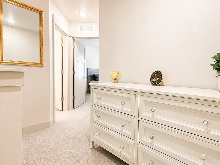 1315 Boston Ct — Photo 13