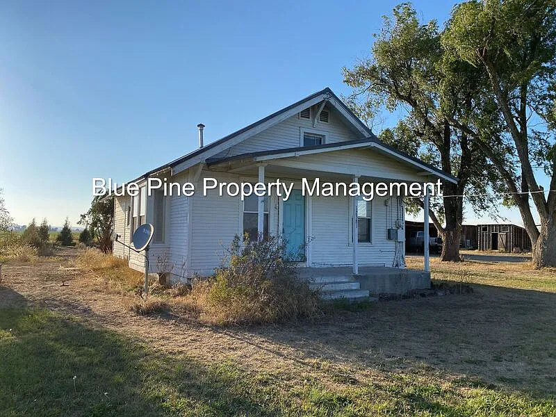 Building Photo - 12381 N 15 E