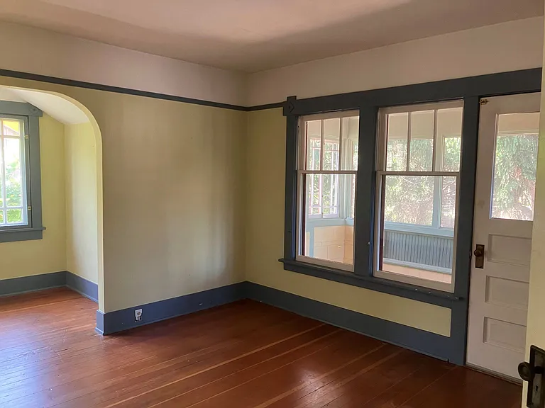 Main Bedroom Upstairs