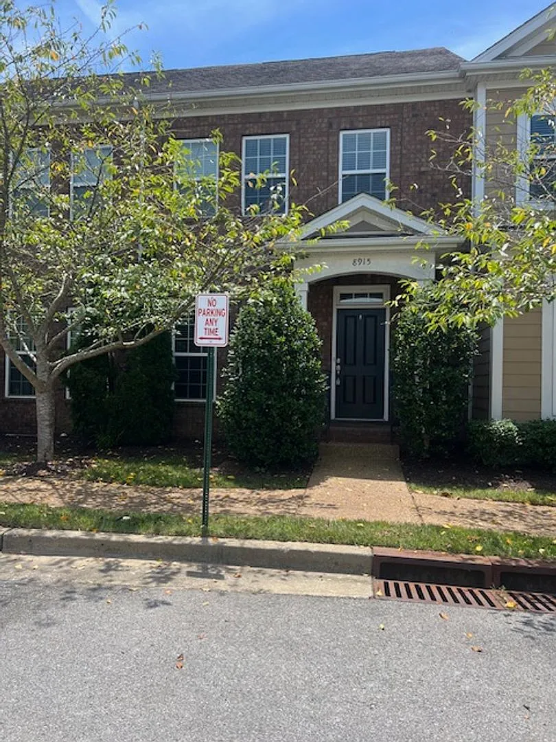 3 bedroom/2.5 Bathroom Sugar Valley Townhome — Photo 1