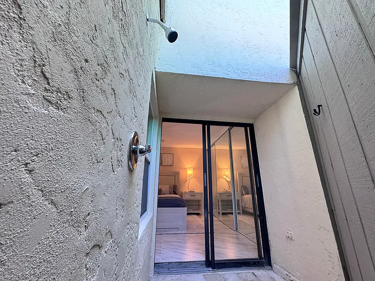 1605 S US Highway 1 #1A — Photo 13