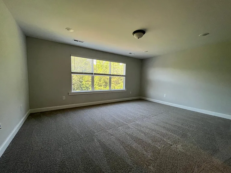 335 Old Grove Ln — Photo 21