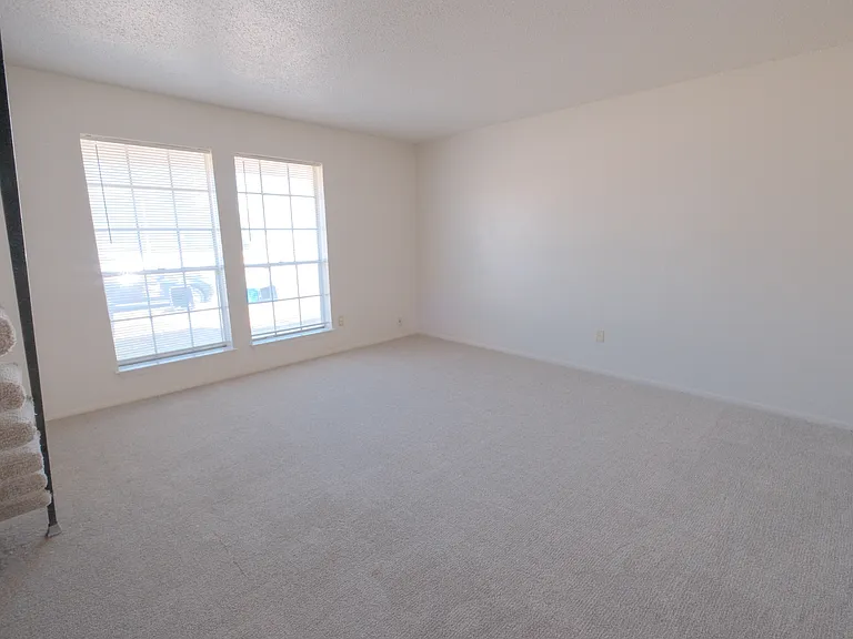 6321 Granbury Rd — Photo 2