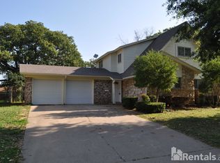 1604 Toplea Dr, Euless, TX 76040