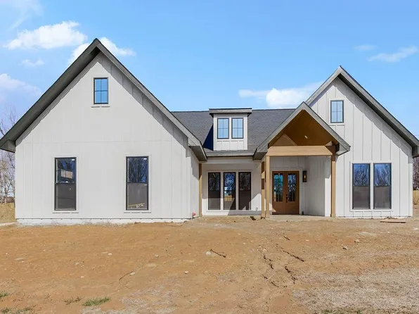 5357 Choctaw Ln, Mc Louth, KS 66054