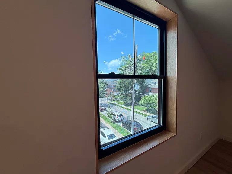 20 W 3rd St #3 — Photo 31