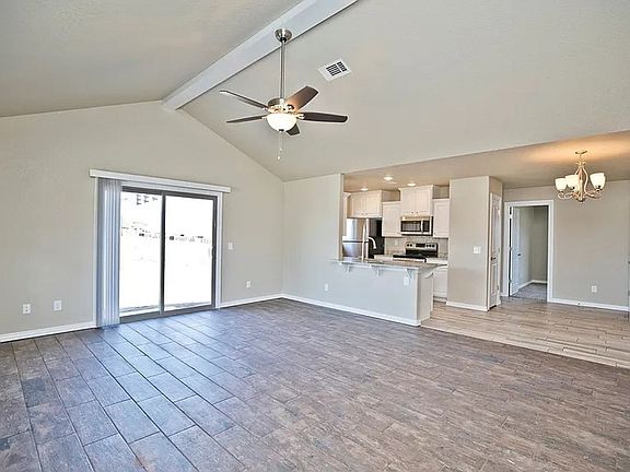 4th image of 903 Seba Rd