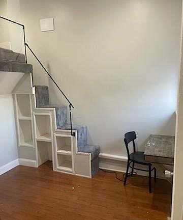 3rd image of 628 N 16th St