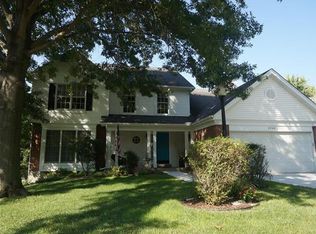 2942 Finestown Rd, Saint Louis, MO 63129