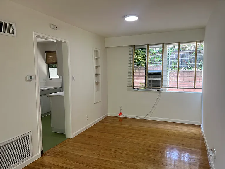 1317 Lucile Ave #7 — Photo 7